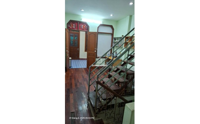 Cho thuê nhà 3.5 tầng ngõ 553 Giải Phóng, 3 ngủ, 7 Triệu/th - ở gia đình, KD online